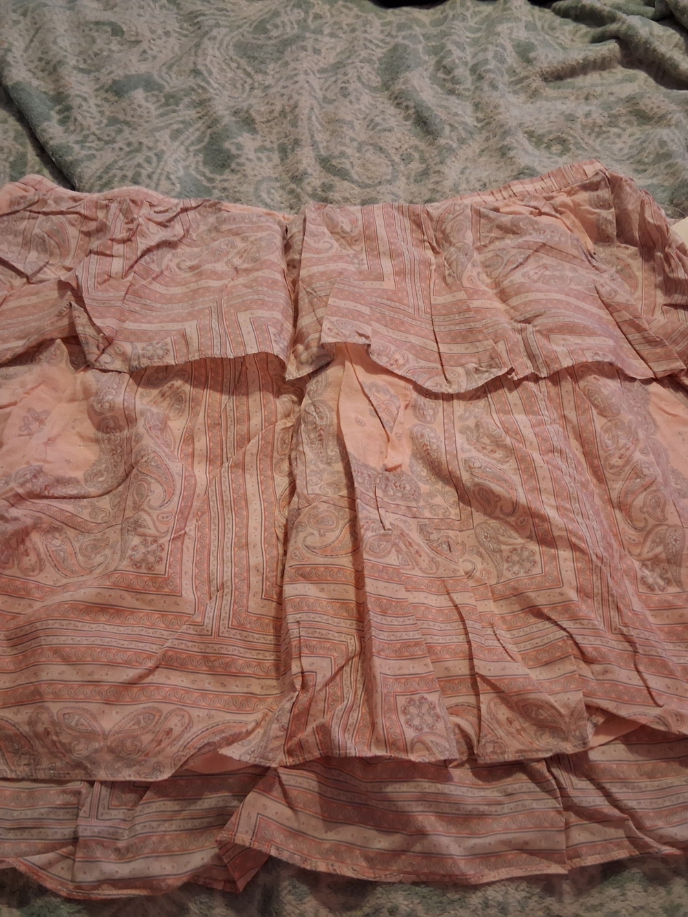 Universal Thread Peach-Pink Printed Tiered Skirt